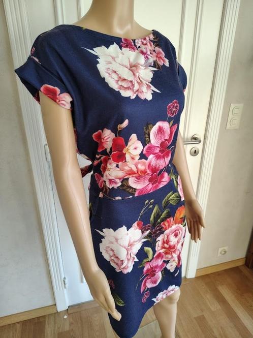 zomers kleedje met bloemenprint, Kleding | Dames, Jurken, Verzenden