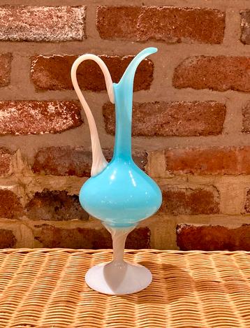 Joli vase années ‘70 opaline beschikbaar voor biedingen
