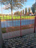 Smeedijzeren poort, Ophalen