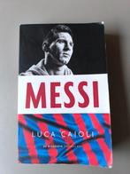 Luca Caioli - Messi, Luca Caioli, Ophalen of Verzenden, Zo goed als nieuw, Sport