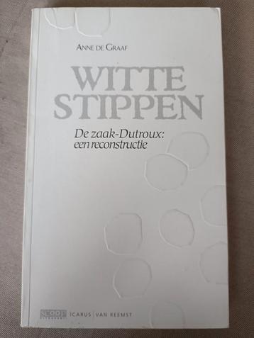 Anke de Graaf - De witte stippen beschikbaar voor biedingen