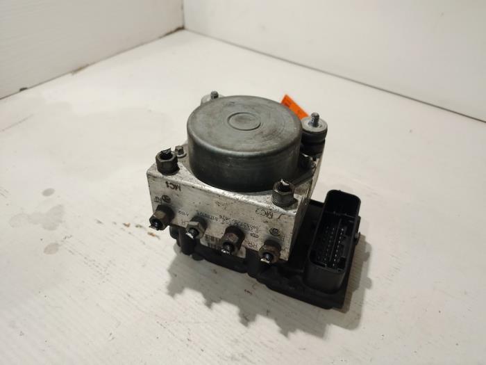 ABS Pomp van een Fiat Punto Grande, Auto-onderdelen, Elektronica en Kabels, Fiat, Gebruikt, 3 maanden garantie, Ophalen of Verzenden