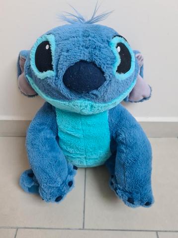 Peluche Stitch 35 cm disponible aux enchères