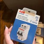 Disjoncteur modulaire bipolaire 20A, Enlèvement