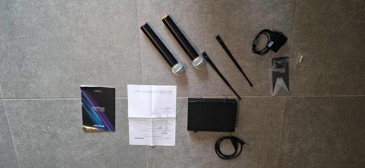 Omnitronic uhf-e2 (823.6 / 826.1 mhz) draadloze microfoonset, Muziek en Instrumenten, Microfoons, Zo goed als nieuw, Overige typen