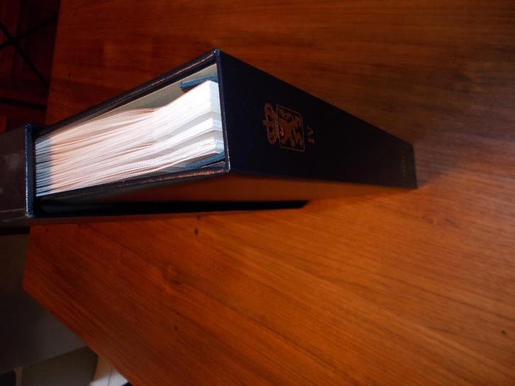 Leeg Davo album - anno : 1989 / 2002 - ( A ), Timbres & Monnaies, Timbres | Europe | Belgique, Enlèvement ou Envoi