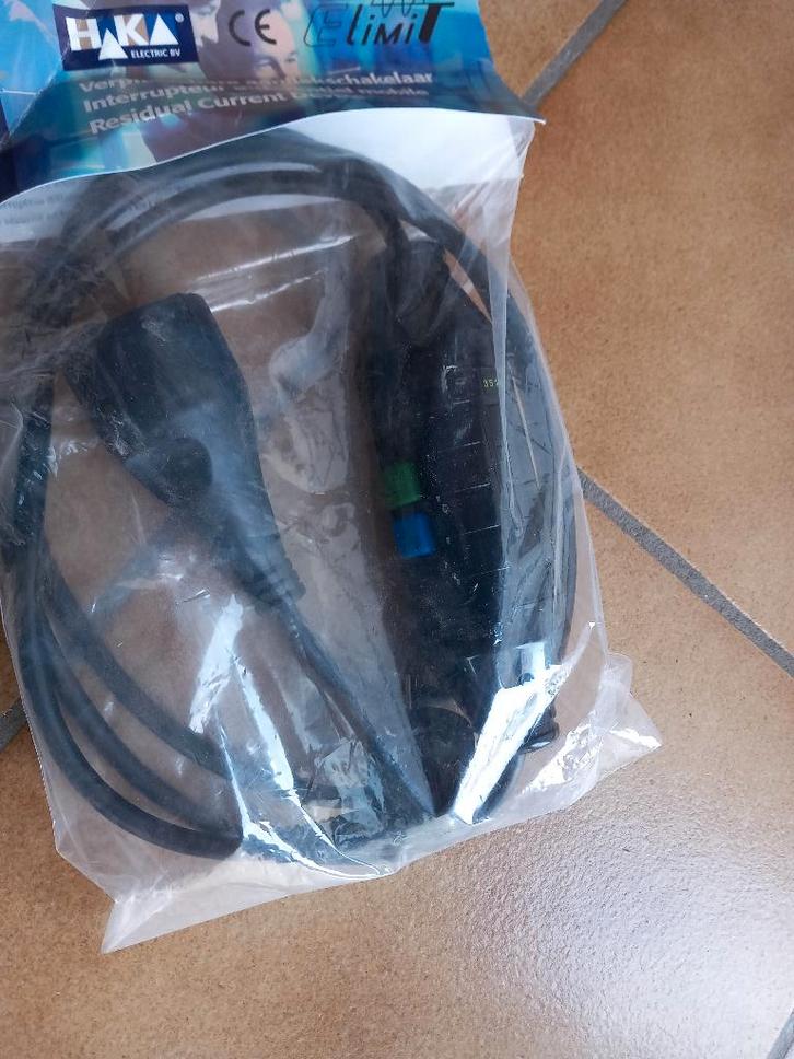 Aardlekschakelaar 955S, Doe-het-zelf en Bouw, Elektriciteit en Kabels, Ophalen of Verzenden