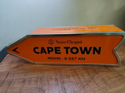 Veuve Clicquot - Arrow - CAPE TOWN - Objet de collection !, Collections, Marques & Objets publicitaires, Comme neuf, Emballage