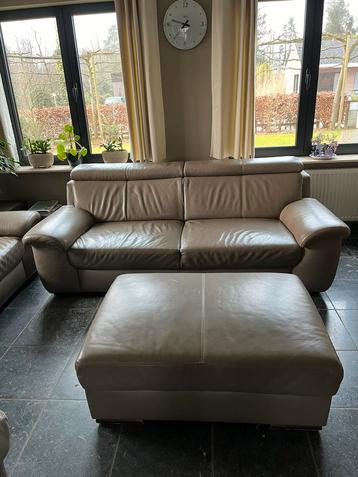 Lederen salon te koop beschikbaar voor biedingen