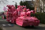 Te koop: carnavalswagen Het Roze Leger, Zo goed als nieuw, Ophalen
