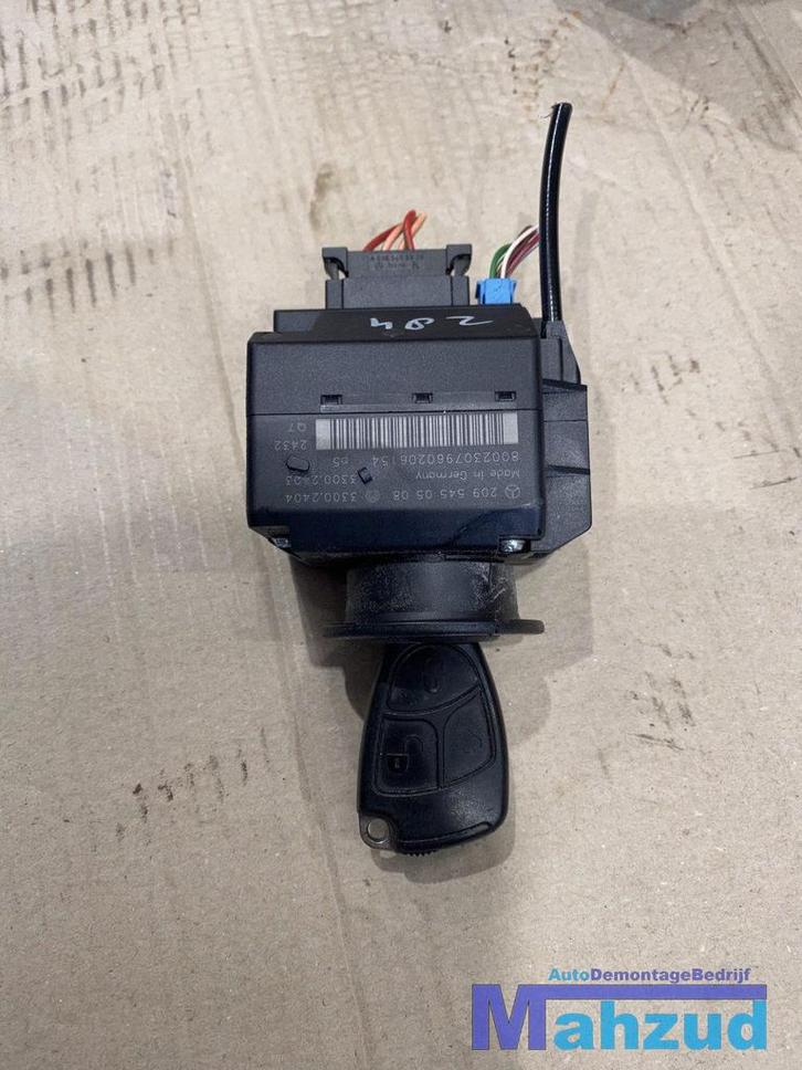 MERCEDES CLK W209 W203 Contactslot met sleutel A2095450508, Auto-onderdelen, Carrosserie, Mercedes-Benz, Gebruikt, Ophalen of Verzenden