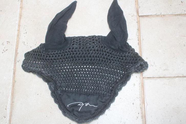 Bonnets noirs chevaux "DYON" , "EQUILINE" et "KENTUCKY", Dieren en Toebehoren, Paarden en Pony's | Hoofdstellen en Tuigage, Zo goed als nieuw