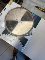 Zaag voor grote zaagmachine 30 cm diameter. gat 30 mm., Ophalen, Cirkelzaag, Zo goed als nieuw, 1200 watt of meer