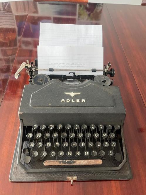 Adler Favorit typemachine, Verzamelen, Overige Verzamelen, Ophalen of Verzenden