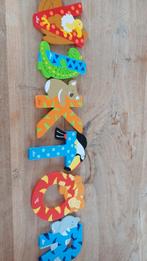 Houten letters VIKTOR, Kinderen en Baby's, Ophalen, Zo goed als nieuw