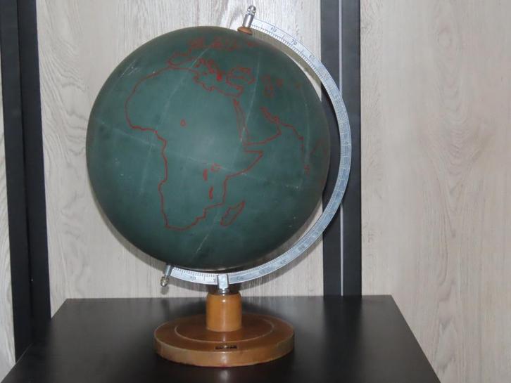 educatieve wereldbol, Huis en Inrichting, Woonaccessoires | Wereldbollen, Zo goed als nieuw, Ophalen of Verzenden