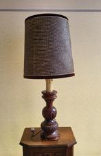 Lampe de chevet ou de table en bois foncé avec abat-jour, Hout, Ophalen