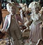 2 sculptures de statues "roses". La partie de tennis. 220€/p, Antiquités & Art, Enlèvement