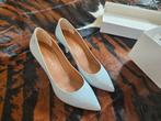 Gloednieuw Emporio Armani schoenen, maat 36, Kleding | Dames, Schoenen, Pumps, Blauw, Nieuw, Ophalen