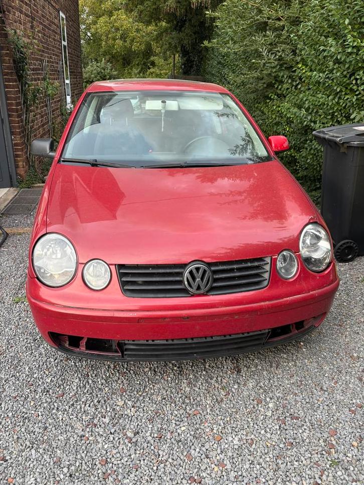 Polo 4 toit ouvrant 134k km, Autos, Volkswagen, Particulier, Polo, Airbags, Air conditionné, Bluetooth, Jantes en alliage léger