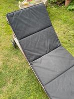 Houten ligzetel met kussen, Ophalen, Gebruikt
