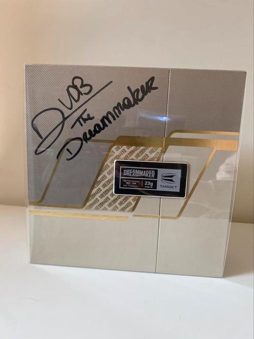 Gesigneerde limited edition the dreammaker set nieuw, Sport en Fitness, Darts, Nieuw, Pijlen, Ophalen