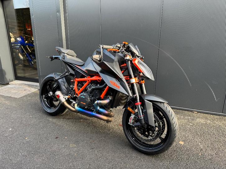 KTM - 1290 SuperDuke R, Motos, Motos | KTM, Entreprise, Naked bike, plus de 35 kW, 2 cylindres, Permis Moto A, ABS, Régulateur de vitesse