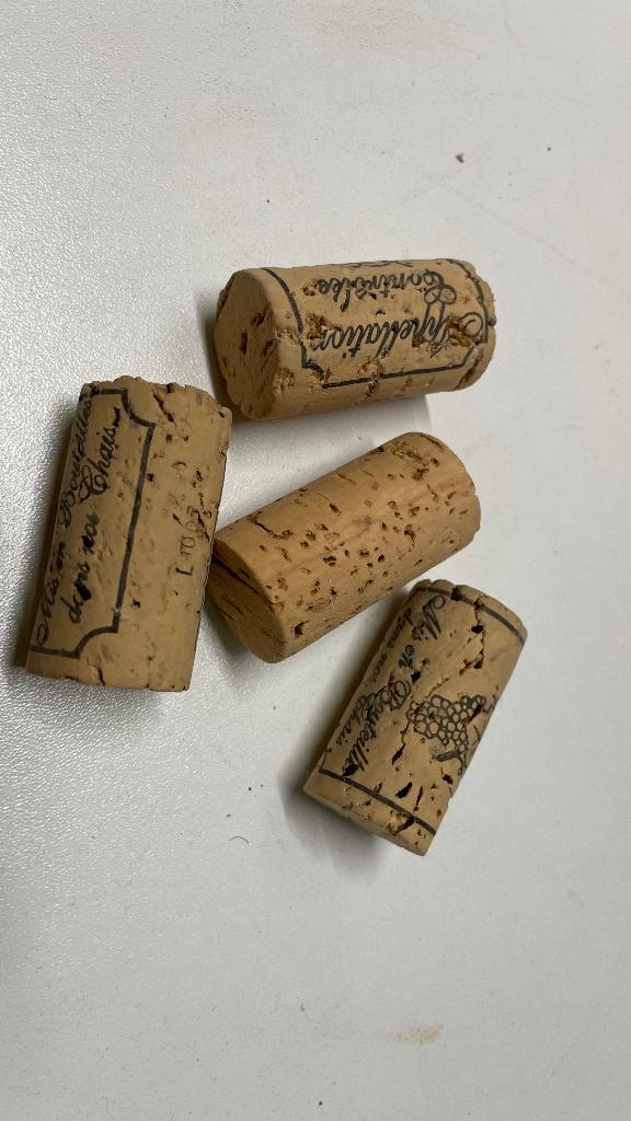 wijnkurken  bottelapparaat loden capsules wijnmaakgerei, Hobby en Vrije tijd, Overige Hobby en Vrije tijd, Gebruikt, Ophalen