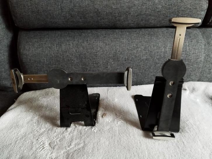 ✓InLine 10 universele tablethouder 25,4–33 cm/10–13 inch, Computers en Software, Laptopstandaarden, Gebruikt, Ophalen