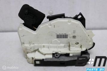 Portierslot rechtsvoor VW Golf 7 5K4837016D beschikbaar voor biedingen