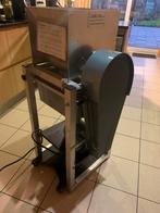 Degelijke elektrische graanmolen of moutmolen, Ophalen