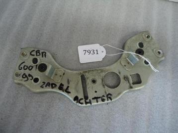 CBR600F 1999 - 2000, 2001 - 2006 Honda Beugel D1-11461 beschikbaar voor biedingen