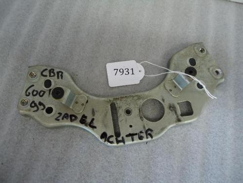 CBR600F 1999 - 2000, 2001 - 2006 Honda Beugel D1-11461, Motoren, Onderdelen | Honda