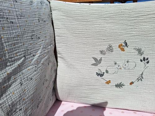 Tour de lit ou de parc bébé 3 pièces 60 X 50cm, Kinderen en Baby's, Kinderkamer | Beddengoed, Zo goed als nieuw, Overige kleuren