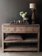 Zeer oud dressoir met 3 laden in zeer zwaar hout, Ophalen, Zo goed als nieuw