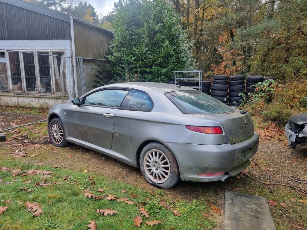Alfa Romeo GT 1.9mtj pour pièces, Enlèvement, Utilisé, Alfa Romeo