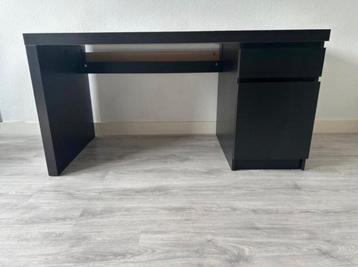 IKEA MALM Bureau | 140x65 cm | Zwart | ALS NIEUW | LEVERING beschikbaar voor biedingen
