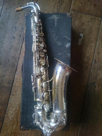 Saxophone alto Adolphe Sax, Musique & Instruments, Instruments à vent | Saxophones, Enlèvement ou Envoi, Comme neuf, Alto, Avec valise