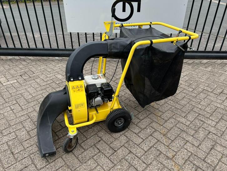 Cramer benzine bladzuiger/blad zuiger 80CM werkbreedte, Tuin en Terras, Bladblazers, Gebruikt, Handgedragen, Benzine, Met opvangzak
