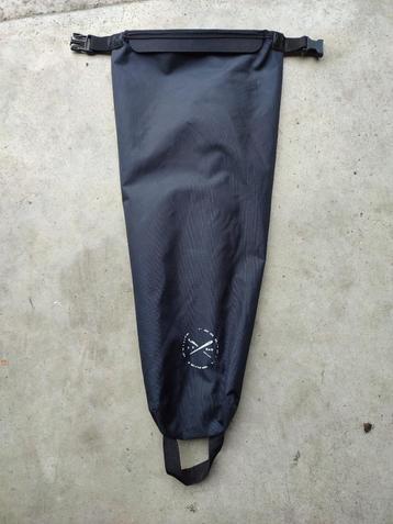 Bikepacking Restrap Dry Bag Tapered Zwart 8L