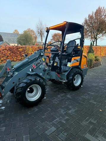 Giant g2500 extra HD ! 295 uur  beschikbaar voor biedingen