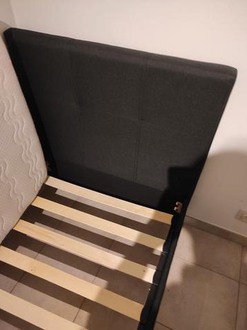 Mooi modern bed zwart beschikbaar voor biedingen