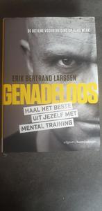Erik Bertrand Larssen - Genadeloos, Boeken, Ophalen of Verzenden, Zo goed als nieuw, Erik Bertrand Larssen