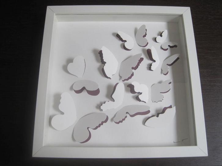 IKEA schaduwdoos kader vlinders Olunda, Huis en Inrichting, Woonaccessoires | Schilderijen, Tekeningen en Foto's, Zo goed als nieuw