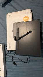 Wacom Intuos M, Computers en Software, Tekentablets, Ophalen of Verzenden, Gebruikt, Draadloos, Wacom