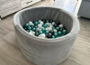 Ballenbad Moje incl ballen beschikbaar voor biedingen