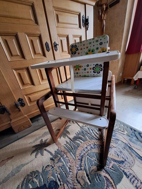 Peuterstoel met tafeltje jaar 1976, Kinderen en Baby's, Kinderstoelen, Gebruikt, Overige typen, Aanschuifbaar, Afneembaar eetblad