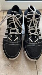 Adidas basketbalschoenen, Ophalen, Zo goed als nieuw
