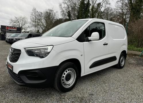 Opel Combo 1.5 // L1 // 102Pk // GPS // Carplay // Cruise C, Auto's, Bestelwagens en Lichte vracht, Bedrijf, Te koop, ABS, Airbags