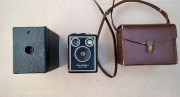 2 Vintage Fototoestellen  beschikbaar voor biedingen